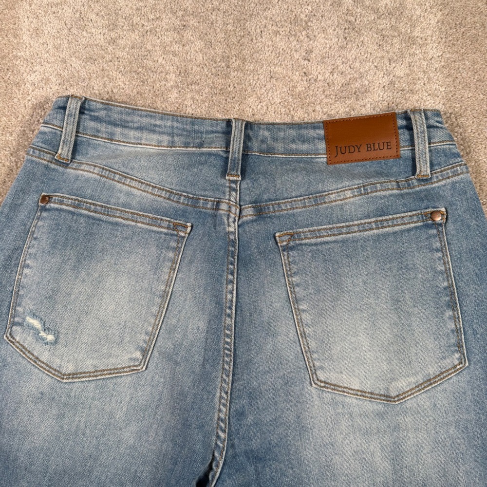 Judy Blue Boyfriend Fit Jeans Women 13/31 (FITS 30x34) Distressed Patch Pockets - Picture 3 of 11